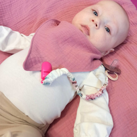 Muślinowy śliniak niemowlęcy- brudny róż